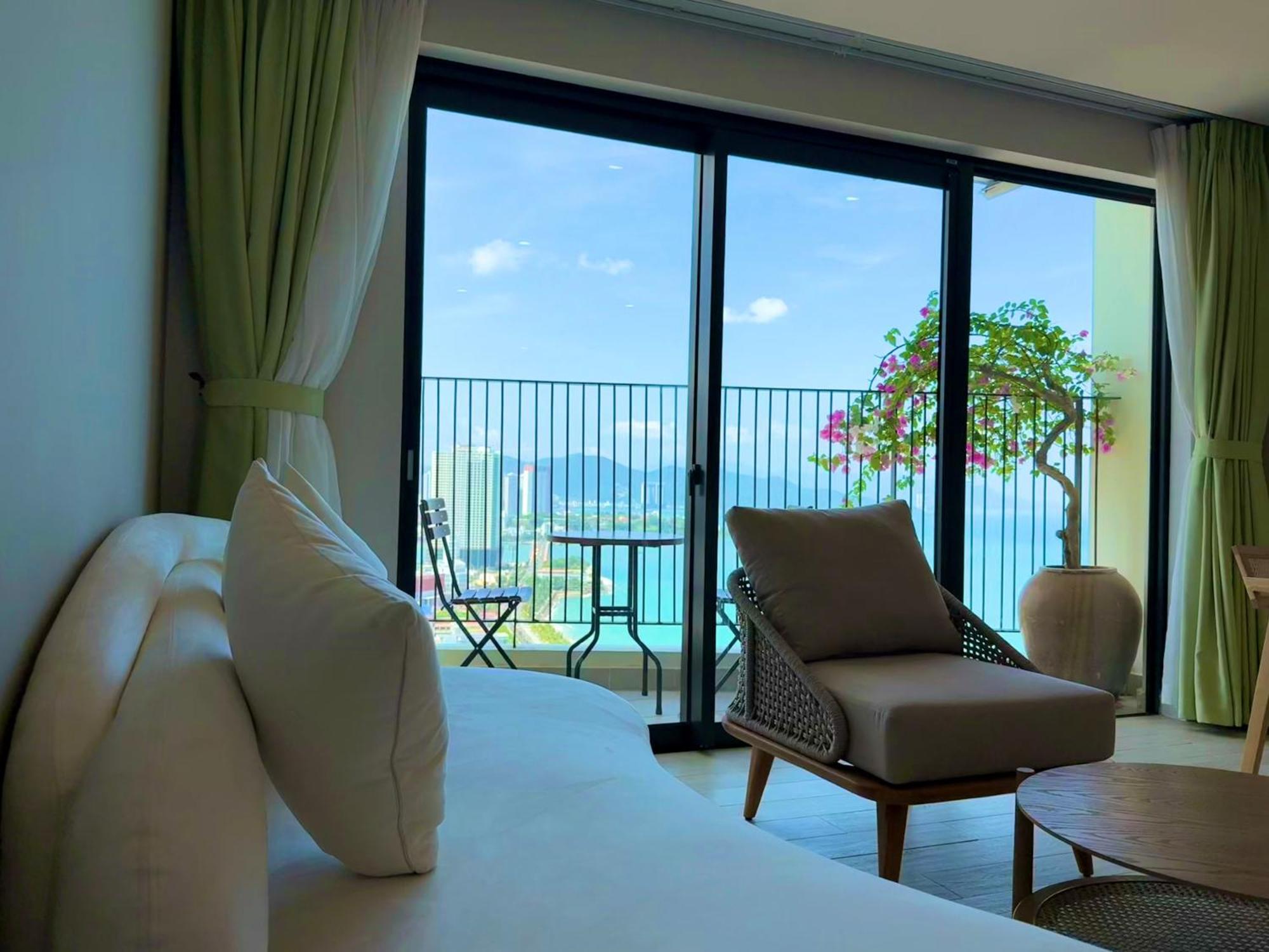 Gold Coast Nha Trang Luxury Apartment - Ocean View Екстер'єр фото