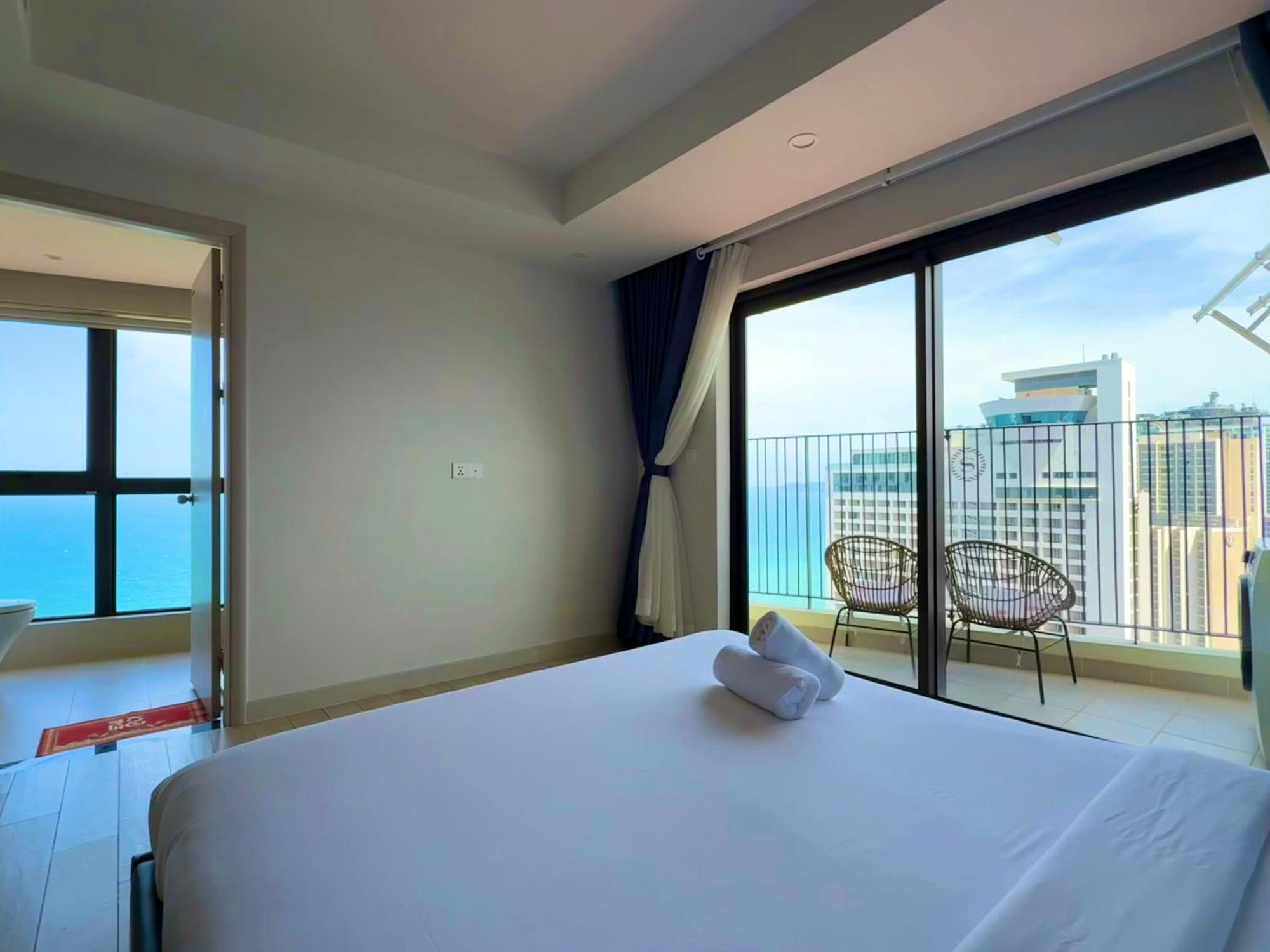Gold Coast Nha Trang Luxury Apartment - Ocean View Екстер'єр фото